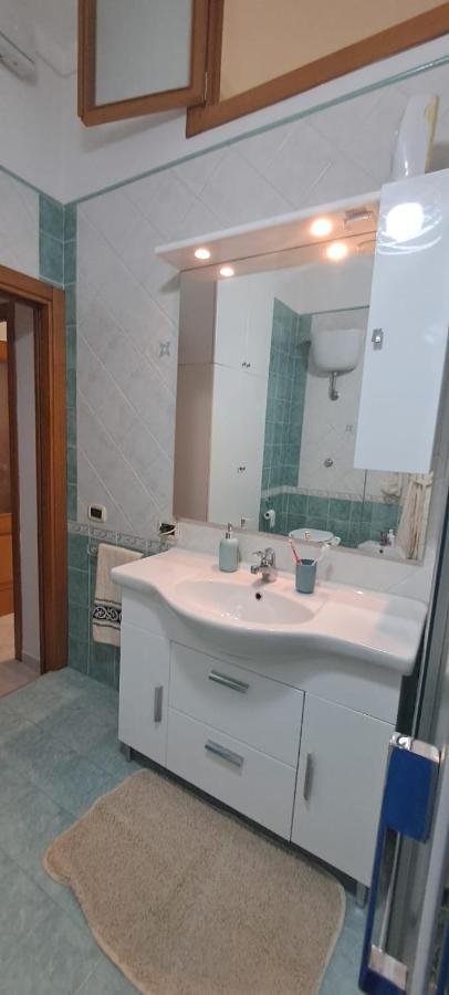 Appartamento Mendozza House Napoli Esterno foto