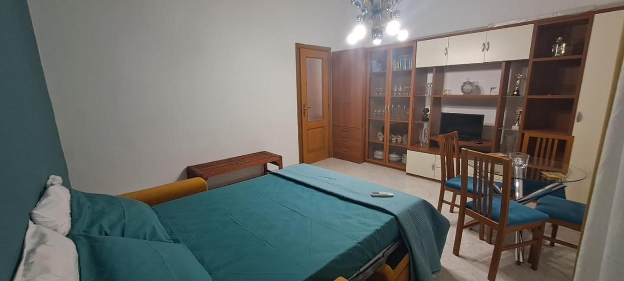 Appartamento Mendozza House Napoli Esterno foto